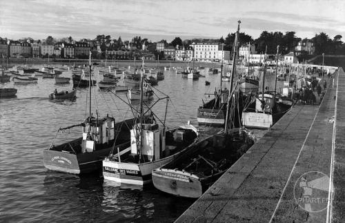 Saint-Quay-Portrieux - Chalutiers le long du quai